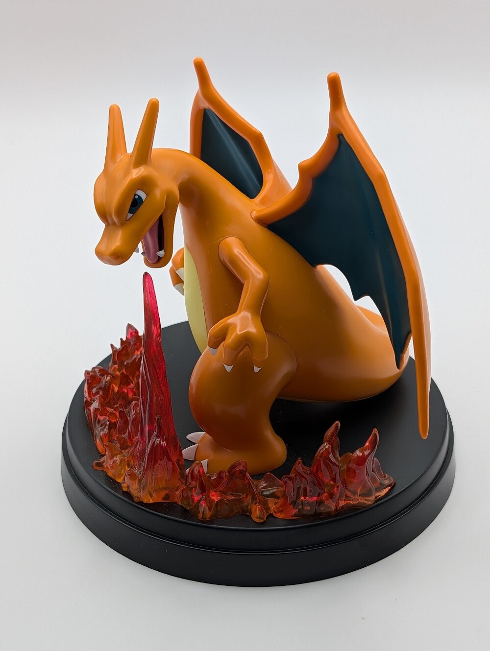 Charizard EX Super-Premium Collection (Figure Only), Pokemon Card Stand Nintendo - Picture 4 of 6